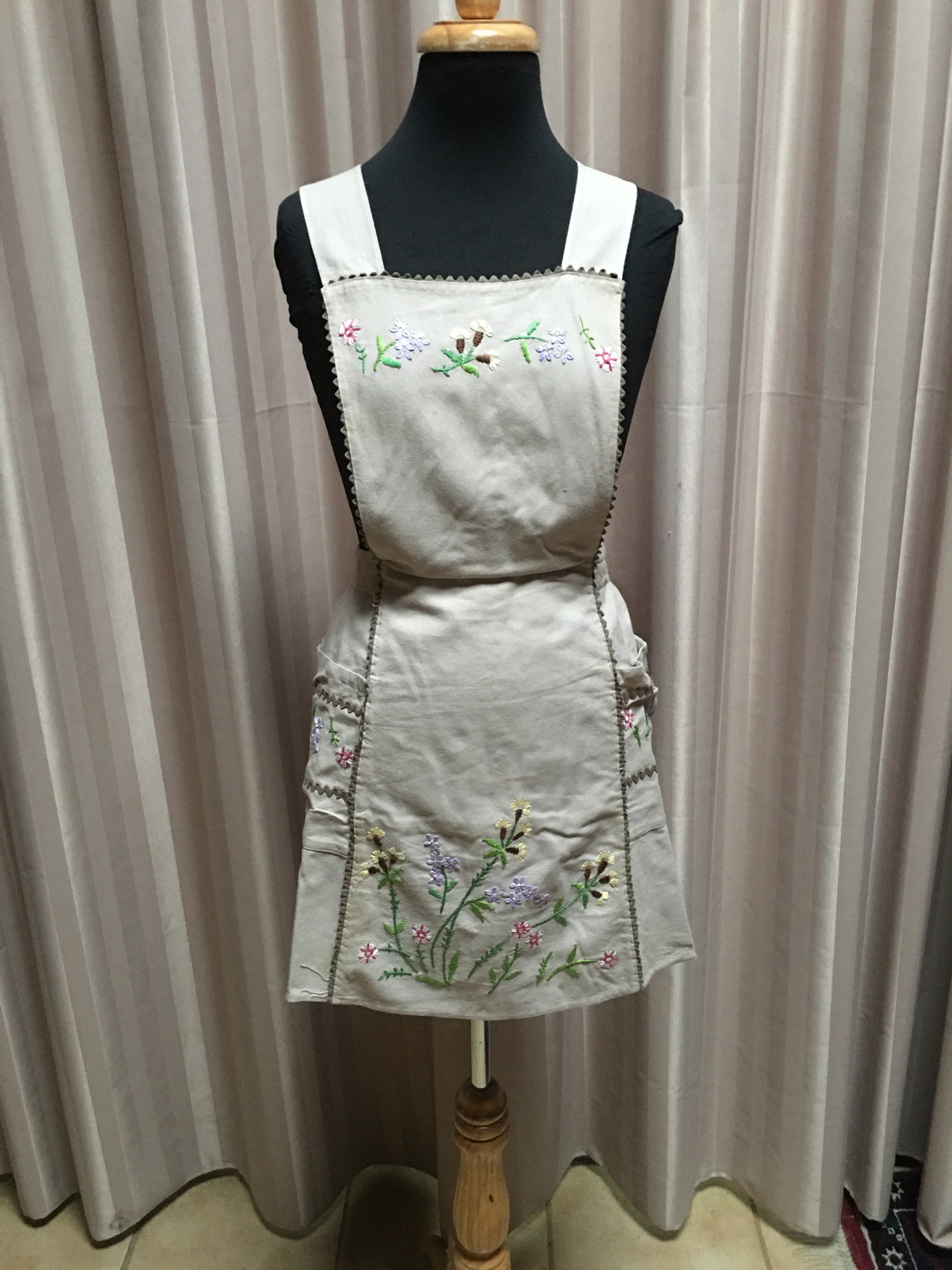 Vintage Apron #C090 FREE AUS POSTAGE