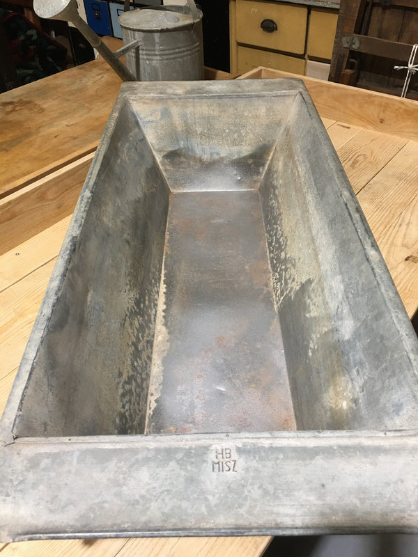 Vintage European 1940s Galvanized Wash Tub #2995 (1)