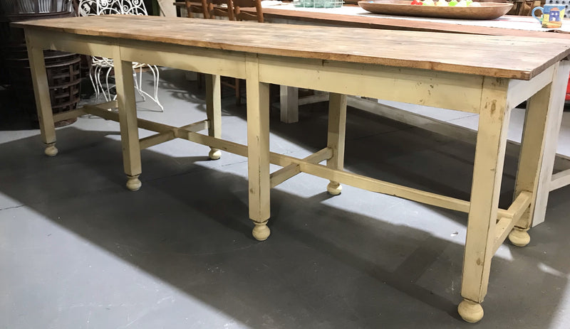 European Kitchen Island / Shop Counter # 3546 Byron