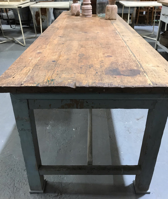 Vintage European   Farmhouse Table  #3547  BYRON
