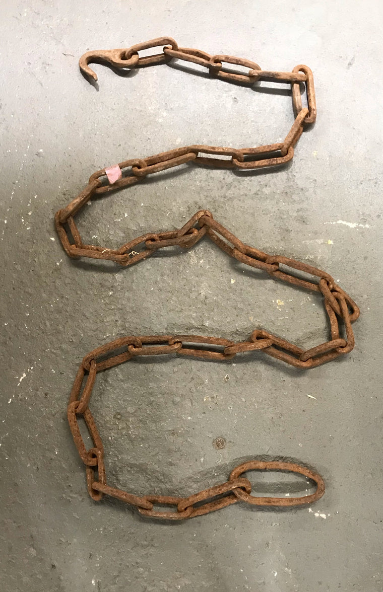 Rusted Vintage Chain  #3565 B