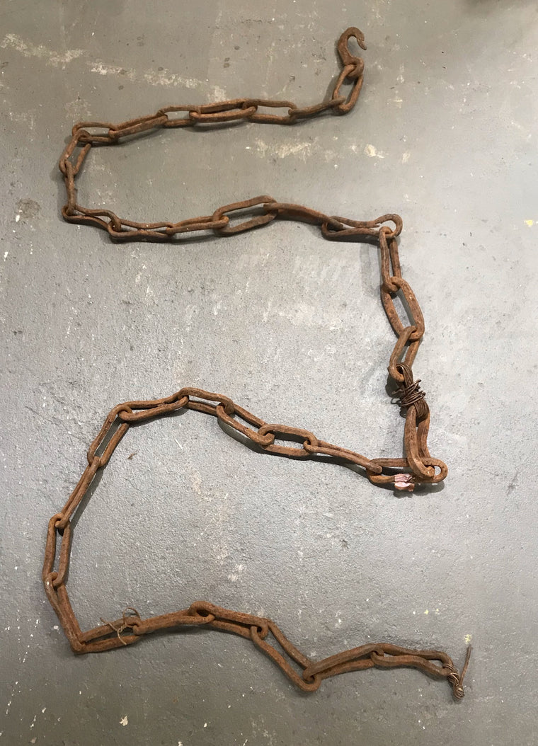Rusted Vintage Chain  #3565 D