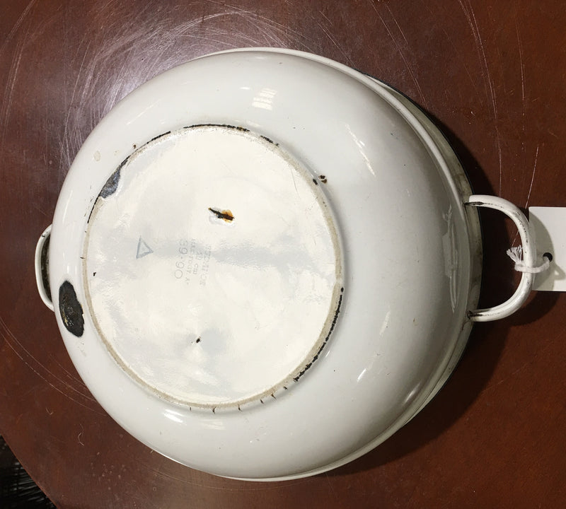 Vintage  European Enamel  Bowl  #3174 (1)