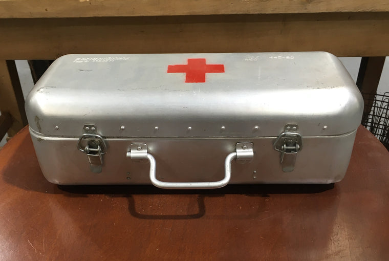 Vintage Army First-Aid Box #3239 (2)