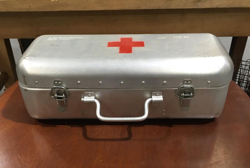 Vintage Army First-Aid Box #3239 (2)