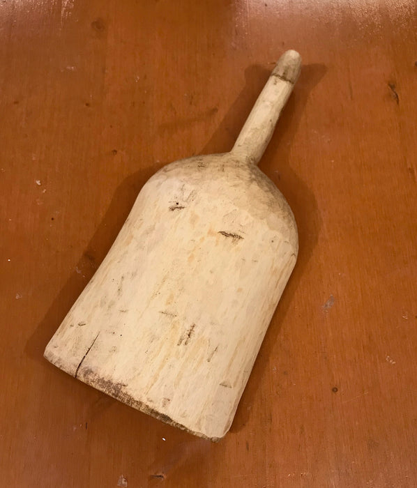Vintage  Wooden Grain Scoop  #3667C