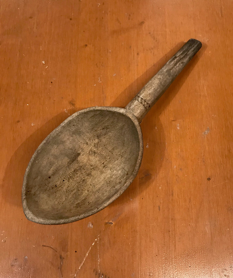 Vintage  Wooden Grain Scoop  #3667D
