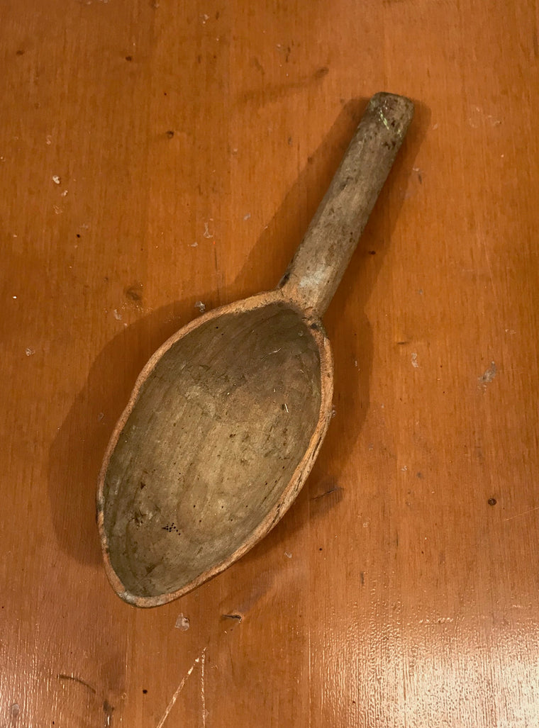 Vintage  Wooden Grain Scoop  #3667F