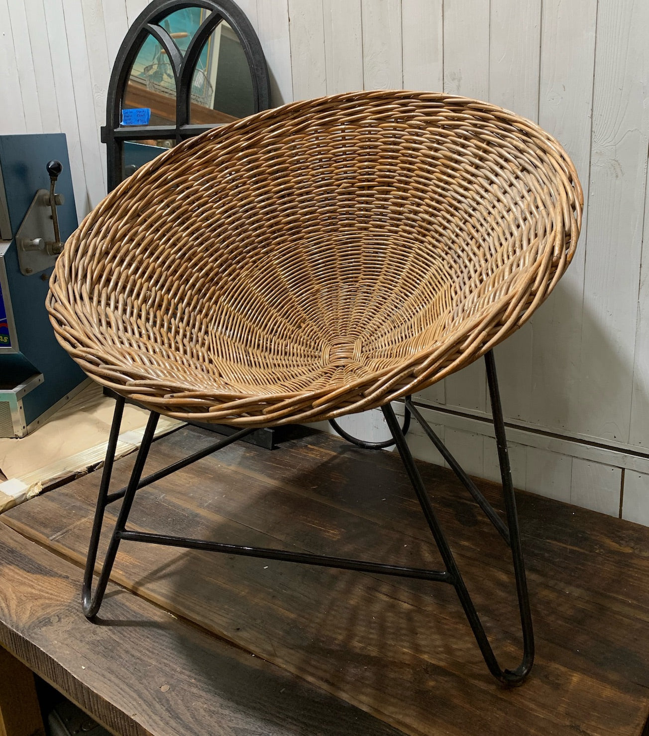 Vintage basket chair 2025
