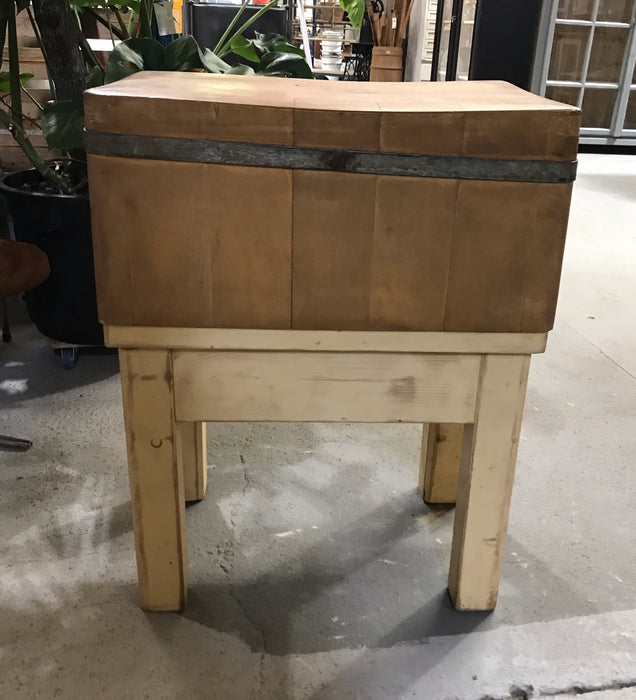 Vintage European Butchers Block #3676D Byron
