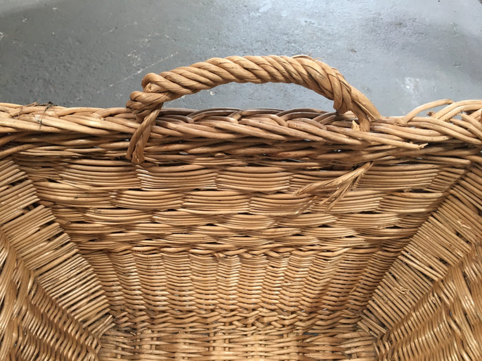 Vintage  Belgian Wicker Bakers Basket  #3267 (6)