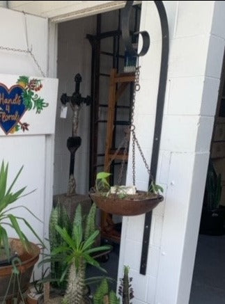 Vintage Wrought Iron Wall Planter / Bird Feeder # 4406 Byron