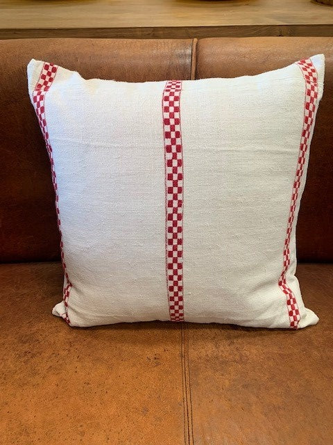 Vintage Linen Pillow  #4648  Byron