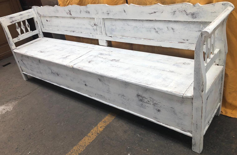 European wooden kitchen box bench  #2993/16 Byron