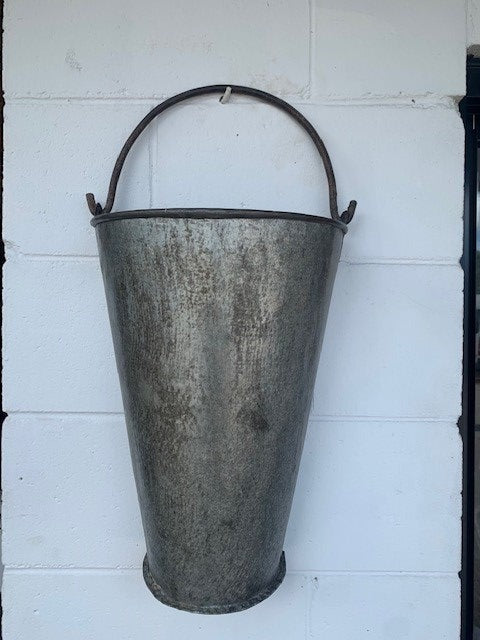 Galvanised Wall Planter with Handle  #4642 Byron