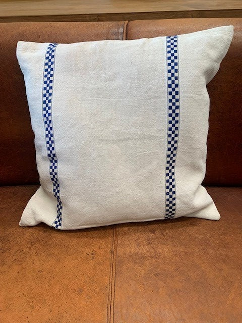 Vintage Linen Pillow  #4644  Byron